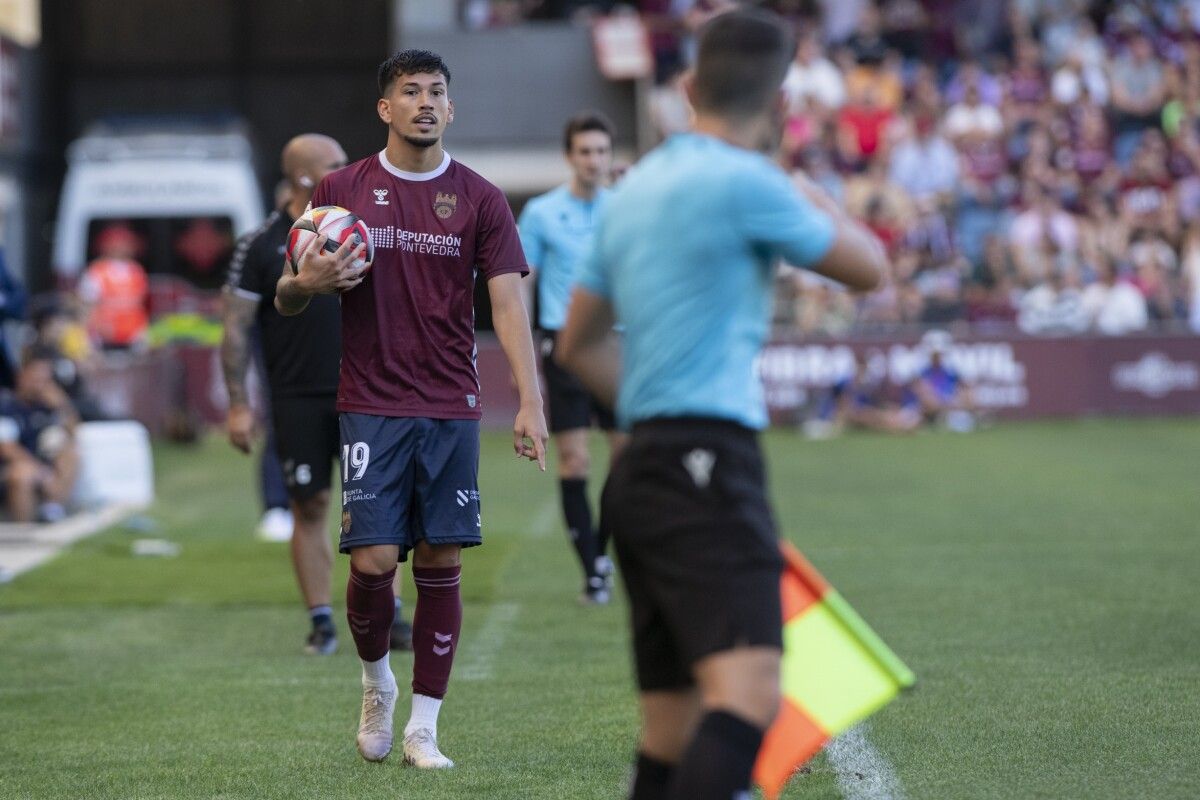 Garay, na eliminatoria do play-off de ascenso entre Pontevedra CF e Betis Deportivo en Pasarón