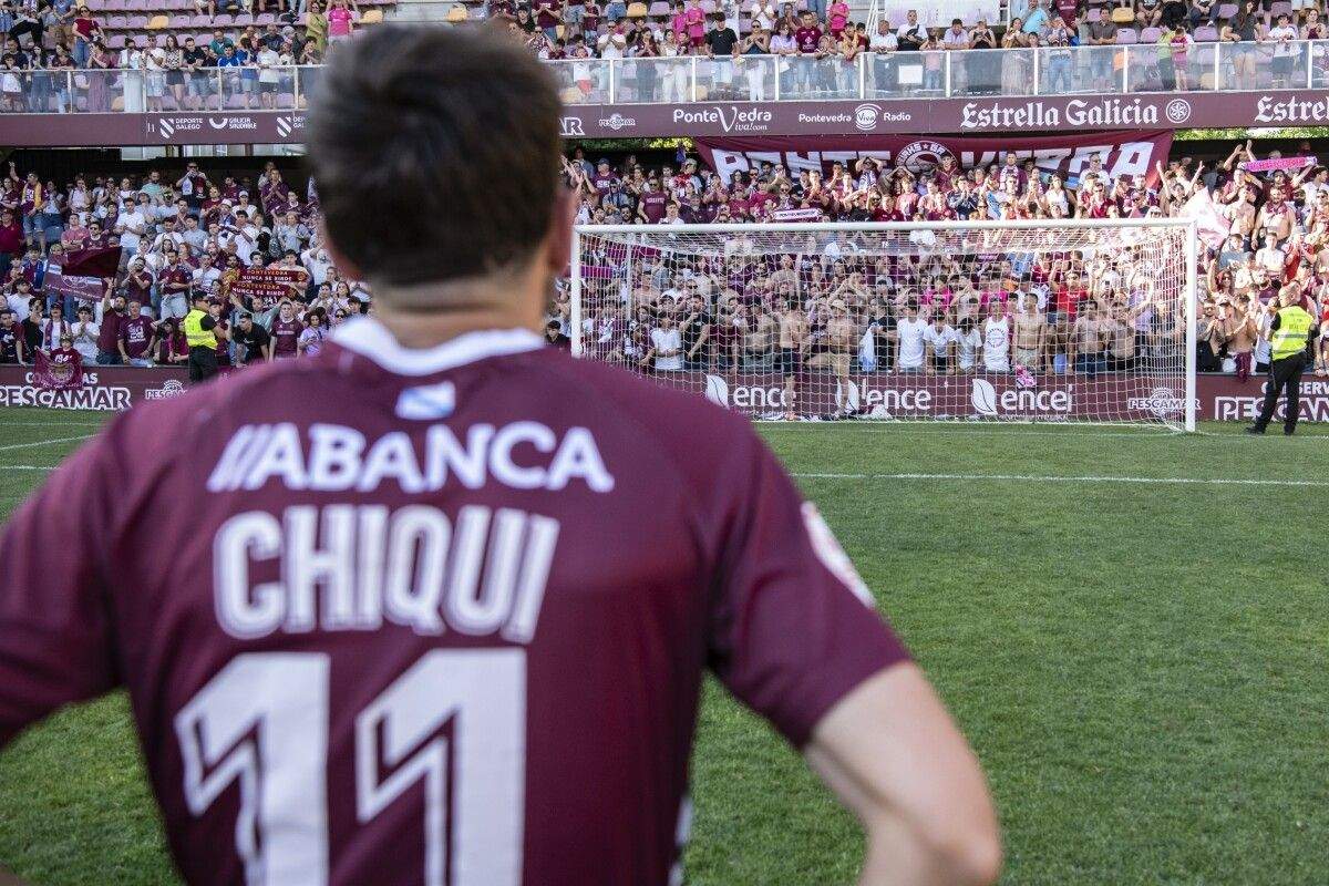 Eliminatoria do play-off de ascenso entre Pontevedra CF e Betis Deportivo en Pasarón