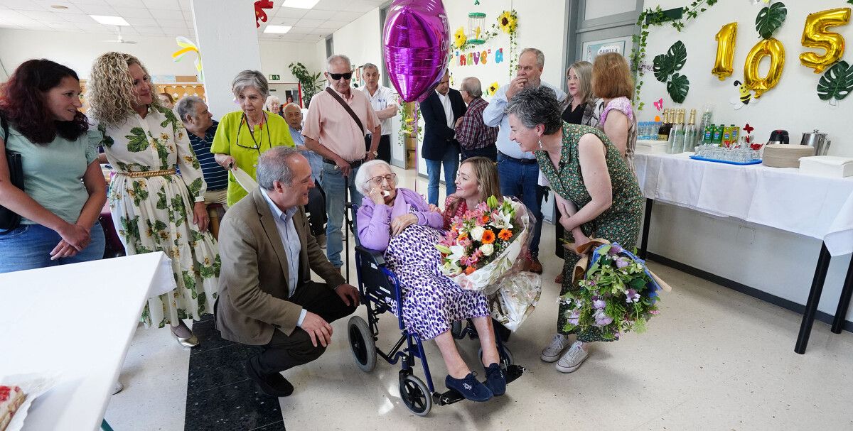 Olga Macías, usuaria de la residencia de Campolongo, cumple 105 años
