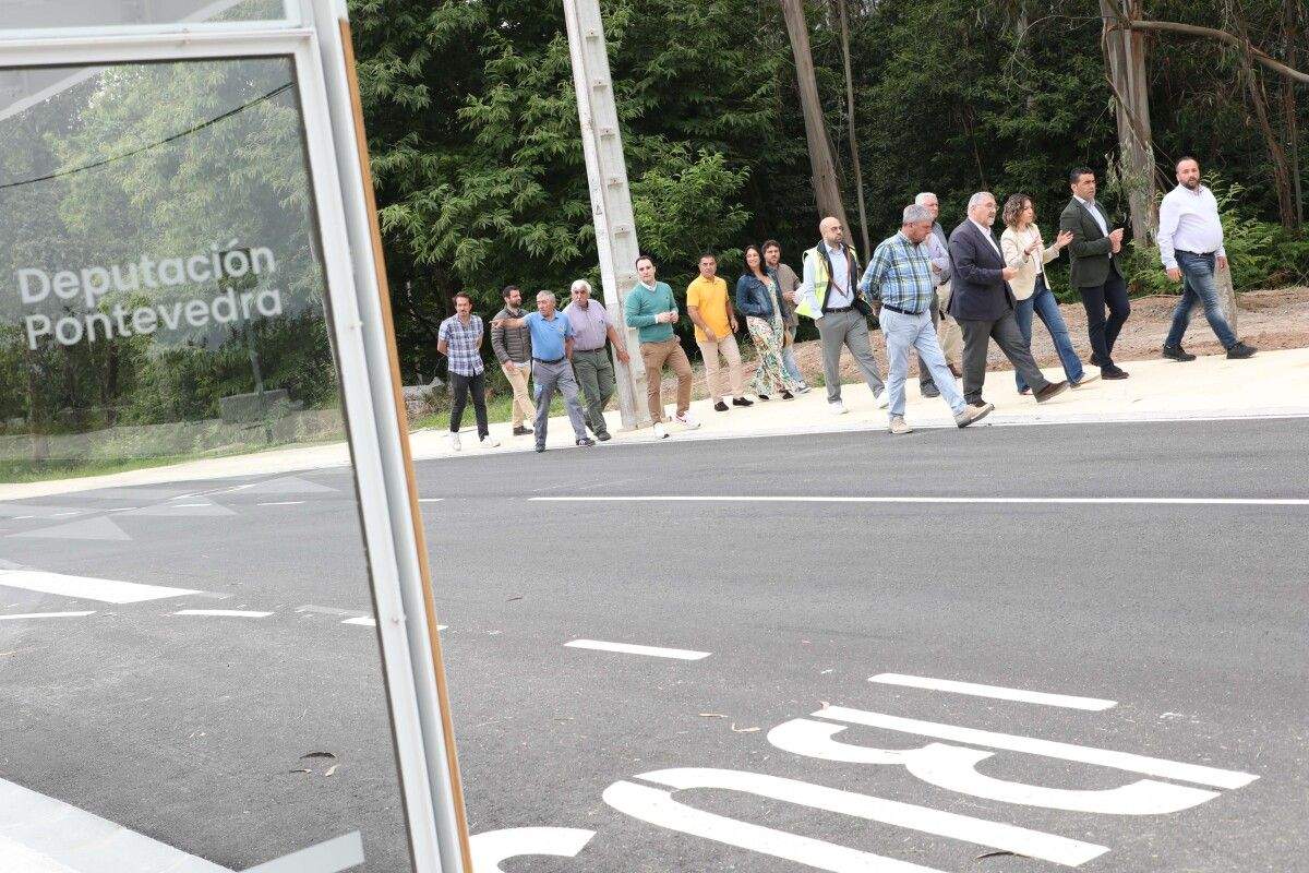 Rematada a reforma da estrada que conecta a EP-0104 co cemiterio e a igrexa de Figueirido 