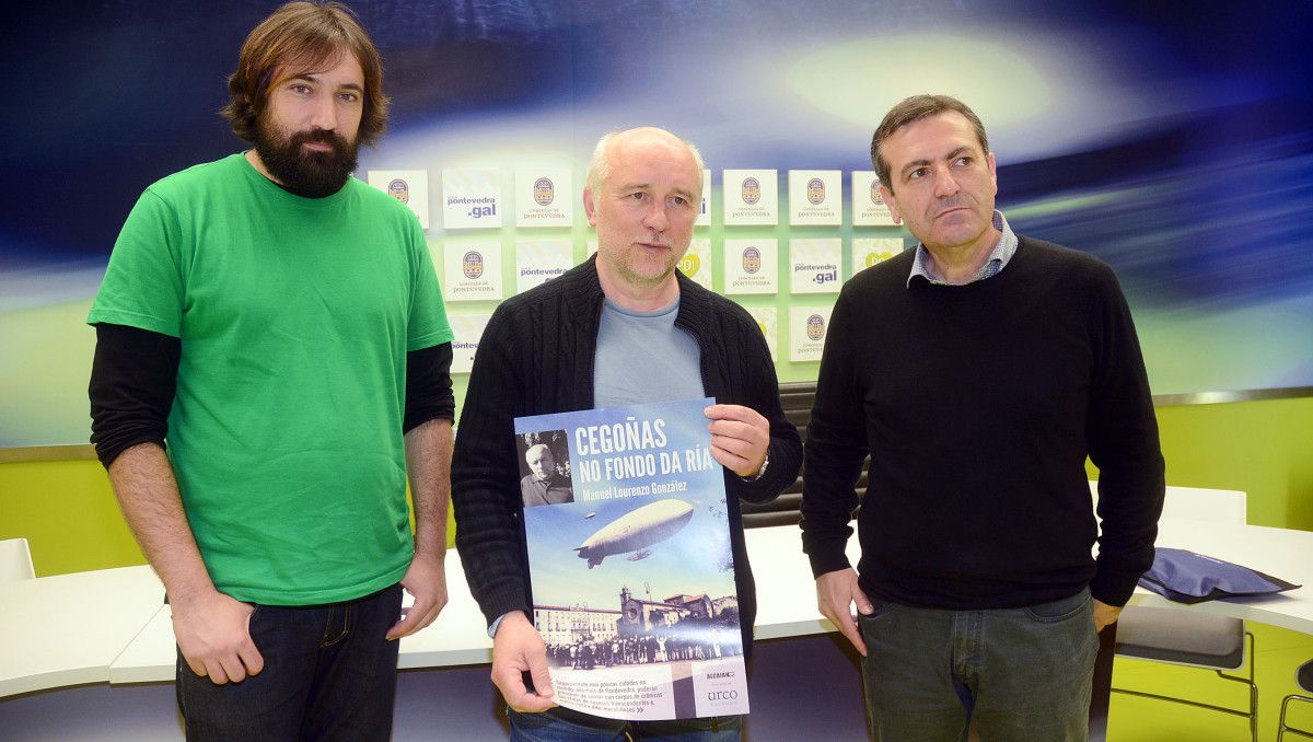 David Cortizo, Manuel Lourenzo e Luis Bará presentan 'Cegoñas no fondo da Ría'