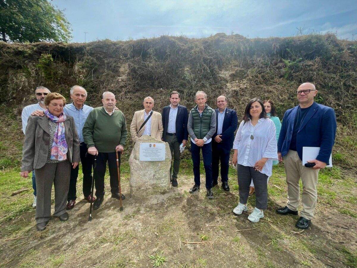 Descubrimiento de una placa de homenaje a los promotores del acceso rodado a los Baños de San Xusto