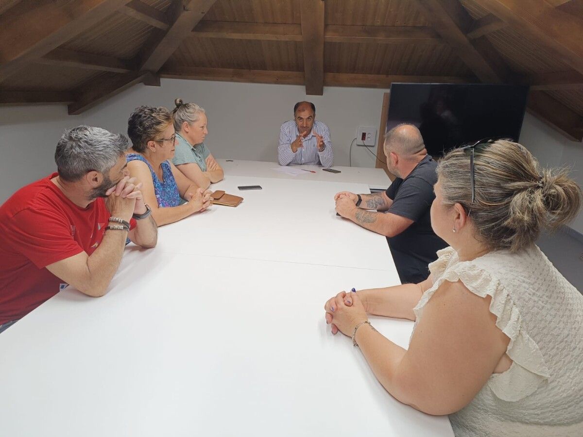 Reunión entre o Concello e as Confrarías do fondo da Ría de Pontevedra