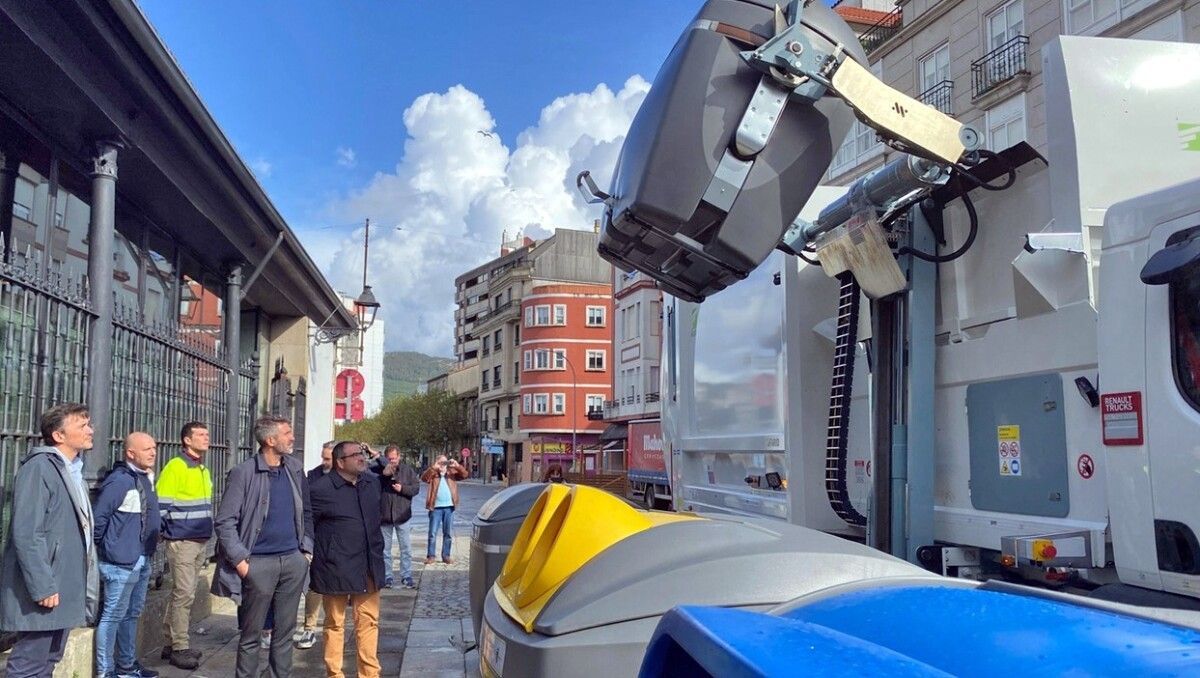 El gobierno local pide colaboración ciudadana para identificar a las personas que incendian contenedores de basura