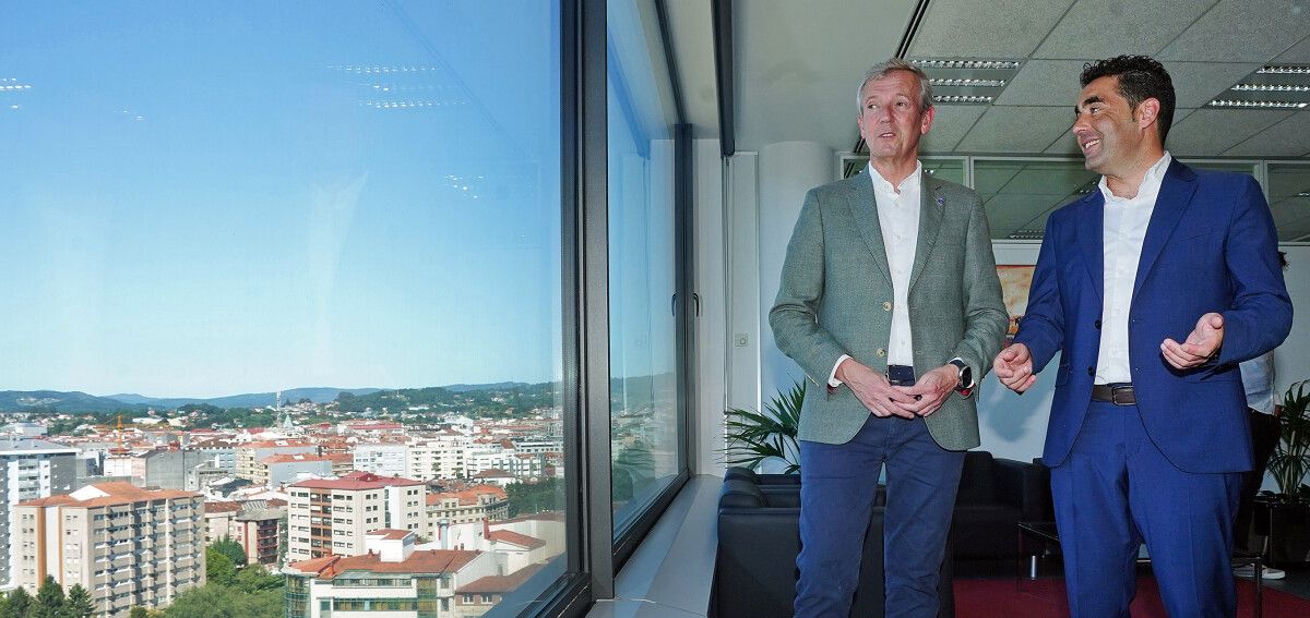Reunión de Alfonso Rueda e Luis López na delegación da Xunta en Pontevedra
