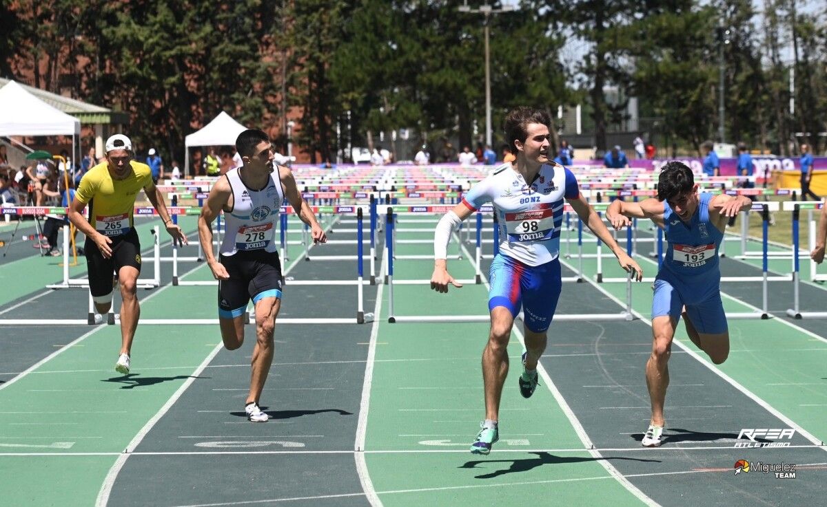 Mario Revenga (dorsal 278) en la final de los 110 vallas del Campeonato de España Sub-23 de Atletismo