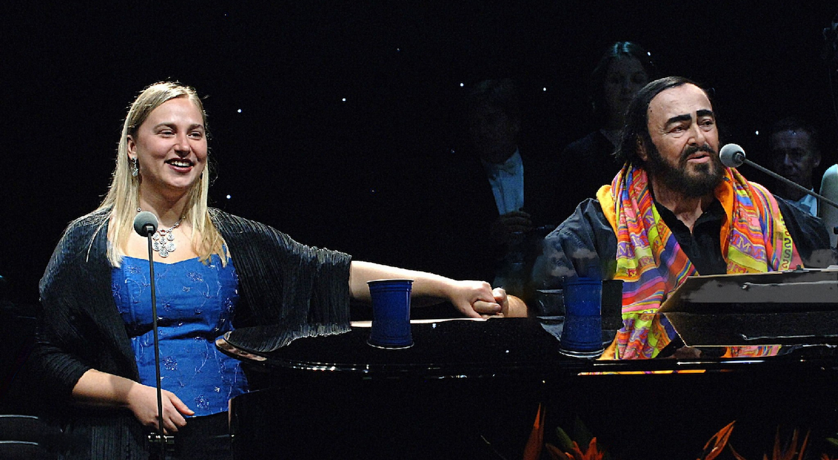 Simona Todaro-Pavarotti, nunha actuación co seu tío, Luciano Pavarotti