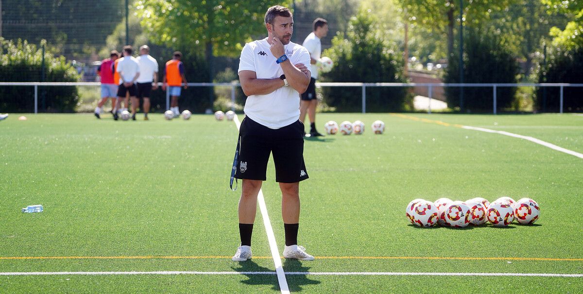 Yago Iglesias, no primeiro adestramento do Pontevedra CF 24/25