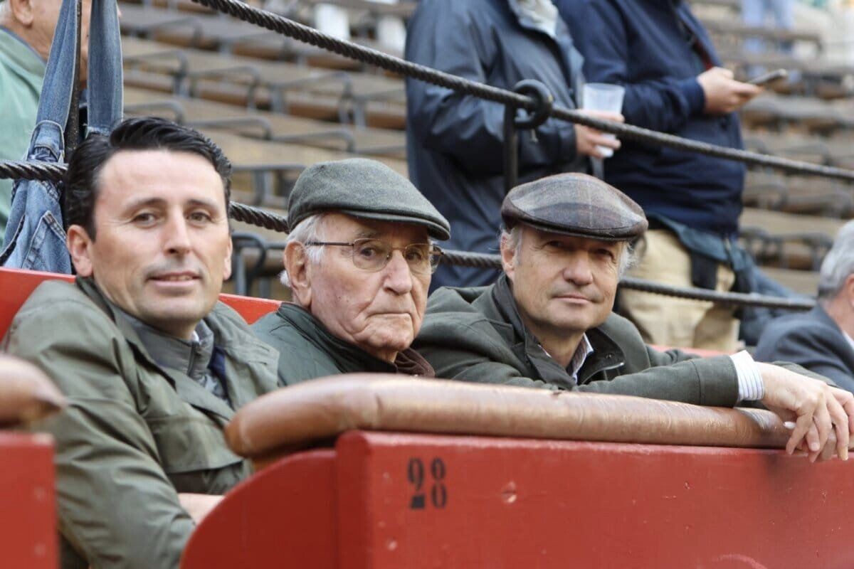 José Juan Fraile Maceín (izq), xunto o seu pai Lorenzo Fraile (centro) e Juan Pedro Domecq
