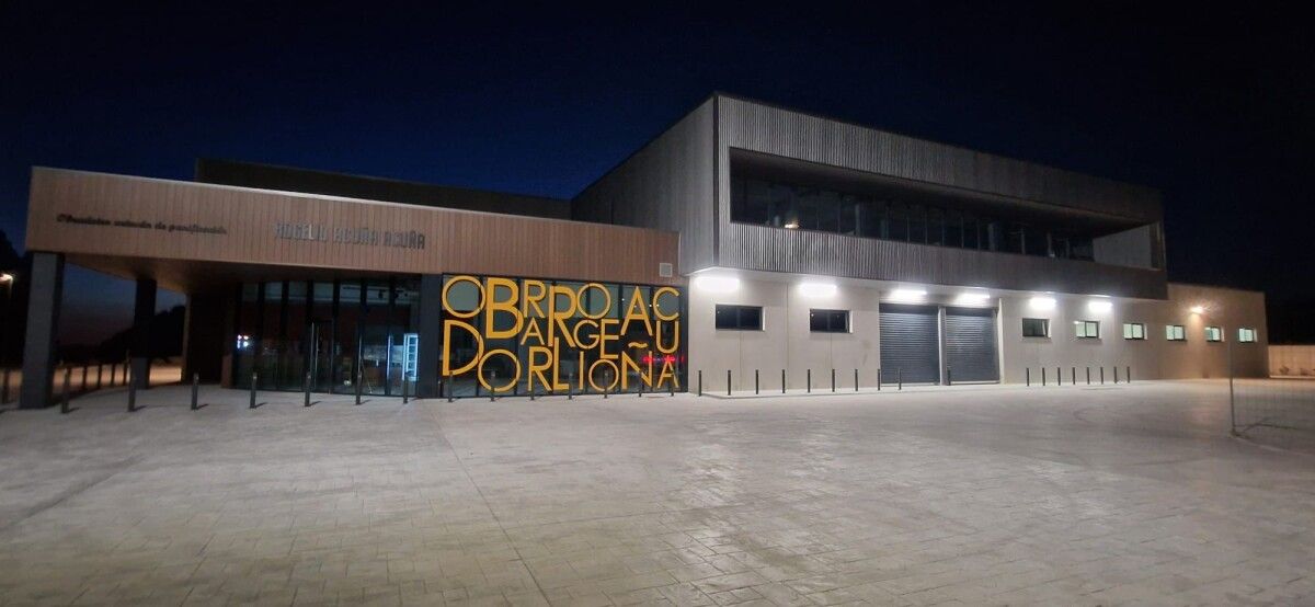 'Obradoiro artesán de panificación Rogelio Acuña Acuña', en la parcela A20 del Polígono de Barro - Meis