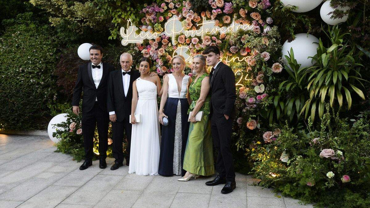 Cea Baile de Gala do Liceo Casino. Recepción de autoridades e personalidades. Chegada dos participantes na cea