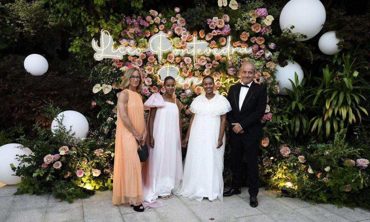 Cea Baile de Gala do Liceo Casino. Recepción de autoridades e personalidades. Chegada dos participantes na cea