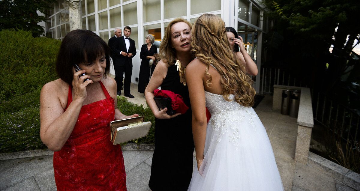 Cea Baile de Gala do Liceo Casino. Recepción de autoridades e personalidades. Chegada dos participantes na cea