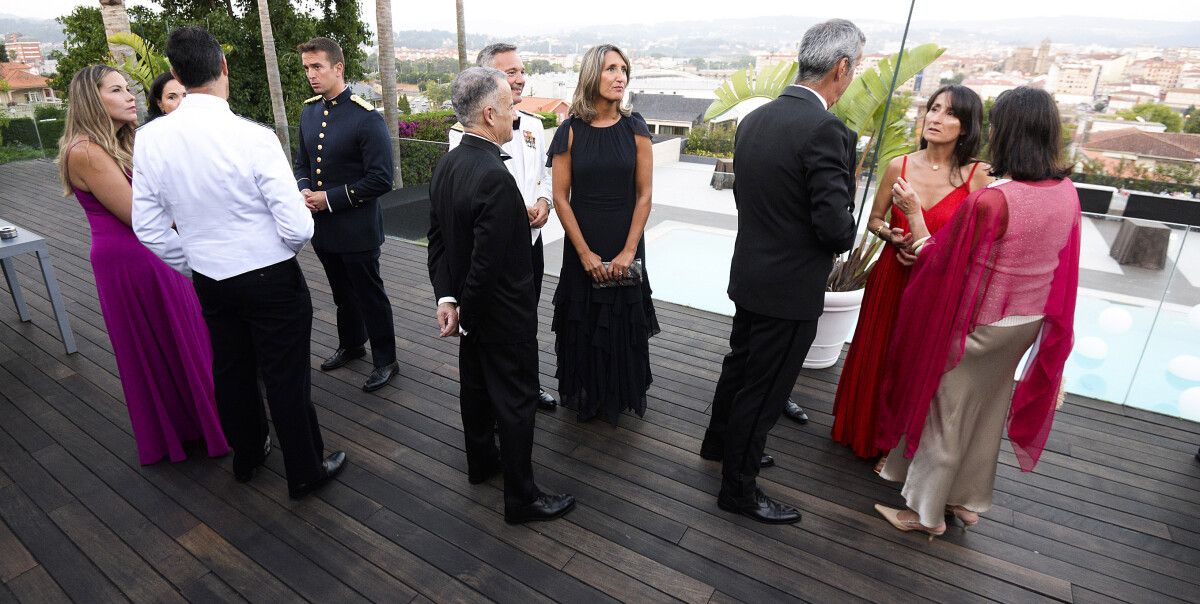 Cea Baile de Gala do Liceo Casino. Recepción de autoridades e personalidades. Chegada dos participantes na cea