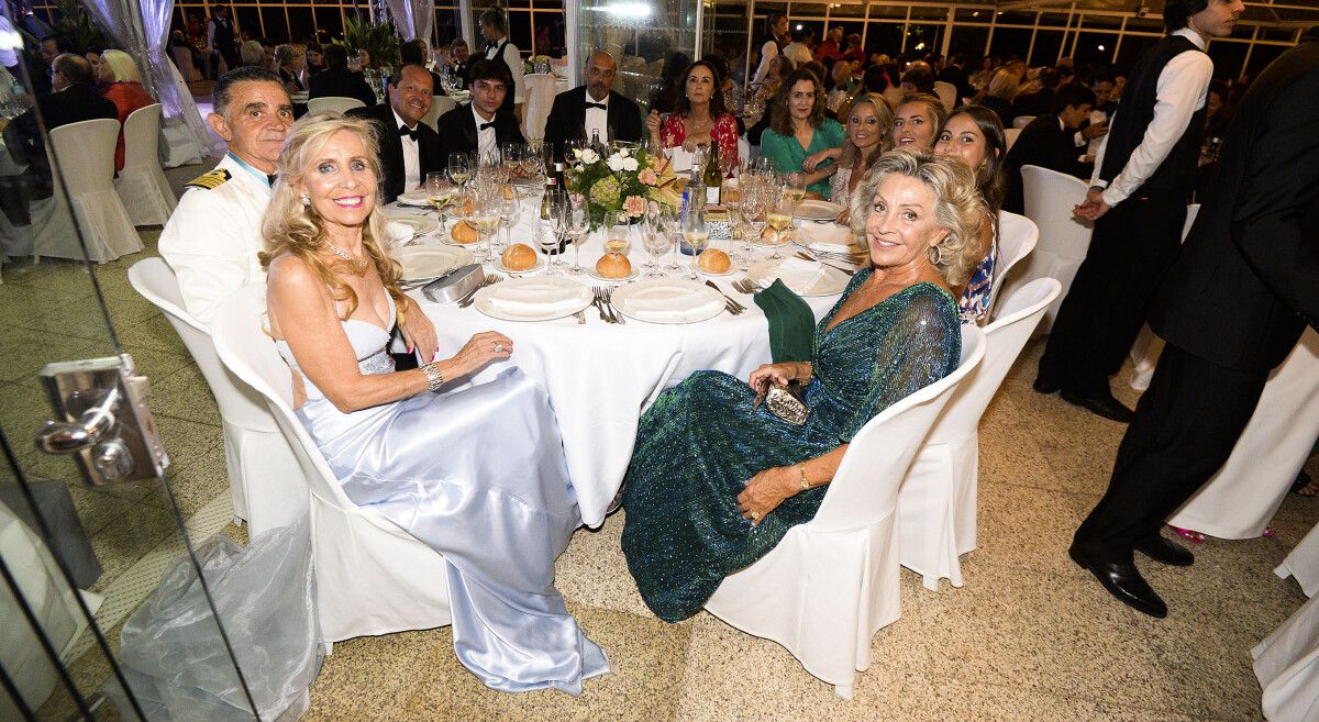 Cea Baile de Gala do Liceo Casino. Participantes na cea