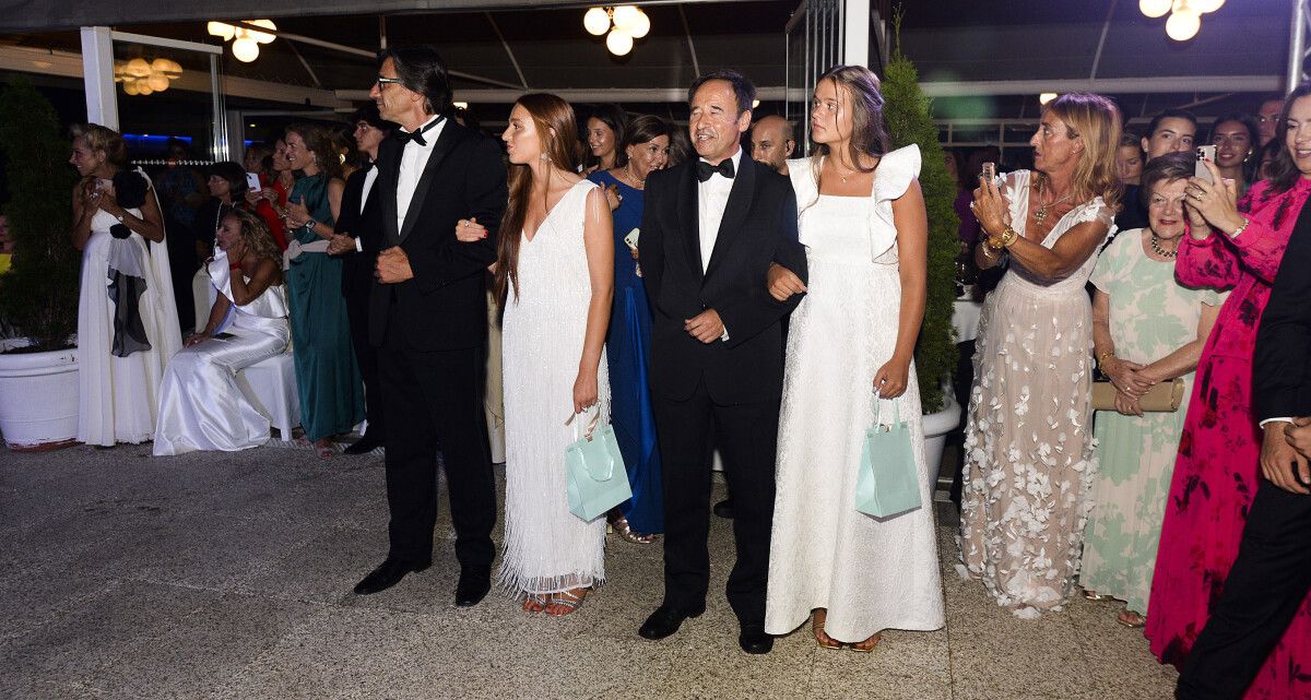 Cea Baile de Gala do Liceo Casino. Debutantes. Desfile e presentación