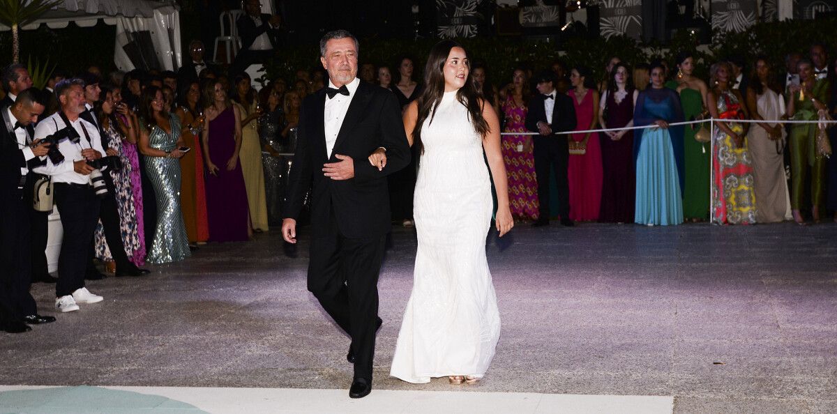 Cea Baile de Gala do Liceo Casino. Debutantes. Desfile e presentación