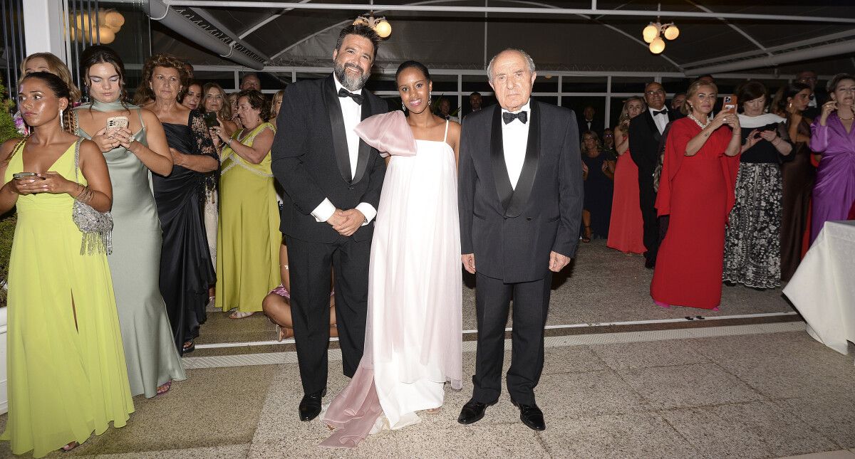 Cea Baile de Gala do Liceo Casino. Debutantes. Desfile e presentación