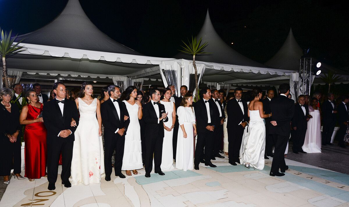 Cea Baile de Gala do Liceo Casino. Debutantes. Desfile e presentación