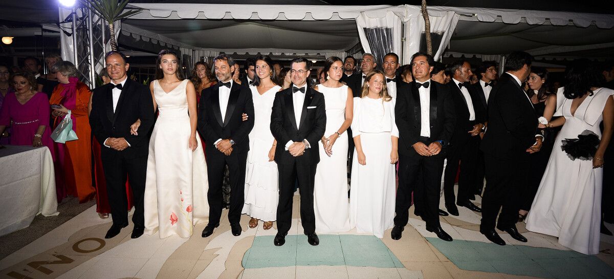 Cea Baile de Gala do Liceo Casino. Debutantes. Desfile e presentación