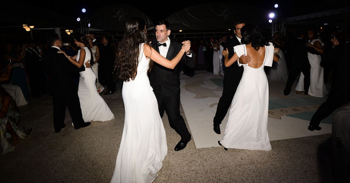 Cea Baile de Gala do Liceo Casino. Debutantes. Desfile e presentación