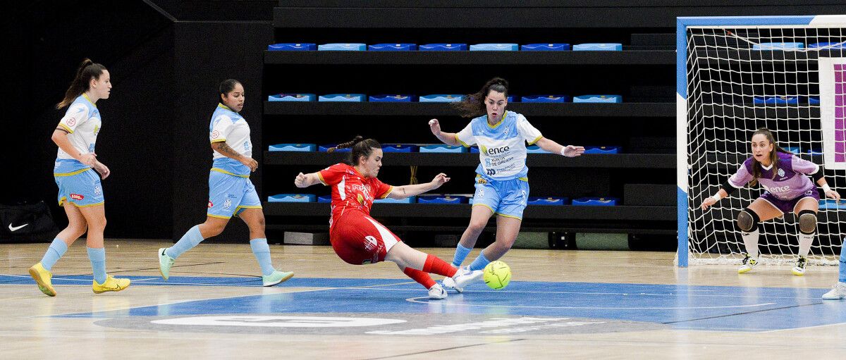 Partido entre Marín Futsal y Poio Pescamar en A Raña