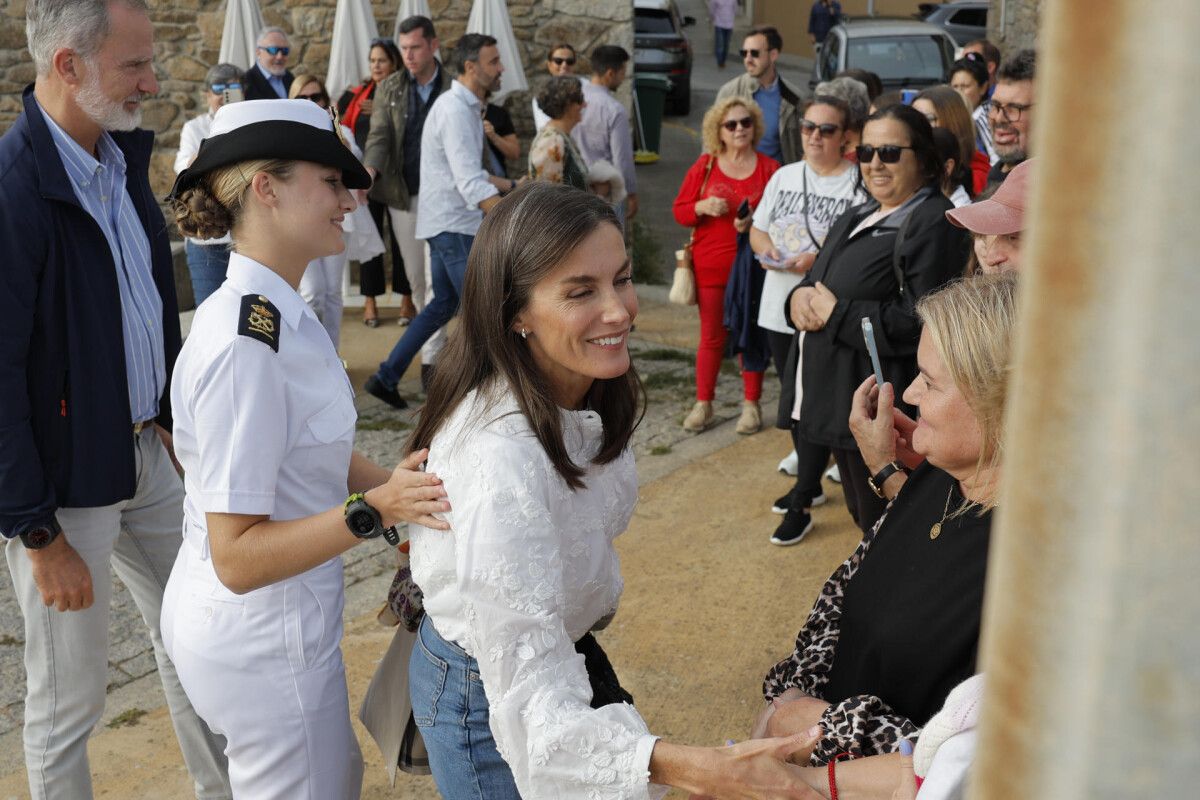 Os reis Felipe e Letizia xantan con Leonor en Villagarcía de Arousa