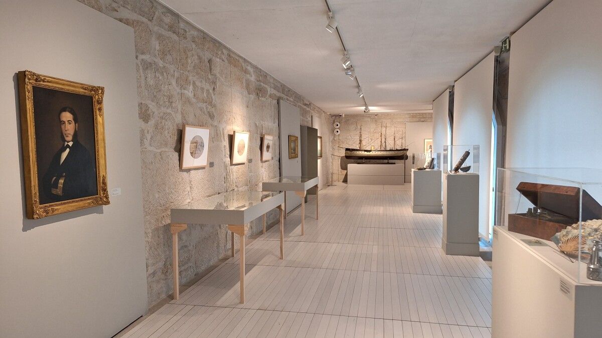 Instalación temporal cunha selección dos fondos da colección do Museo relacionados con Méndez Núñez