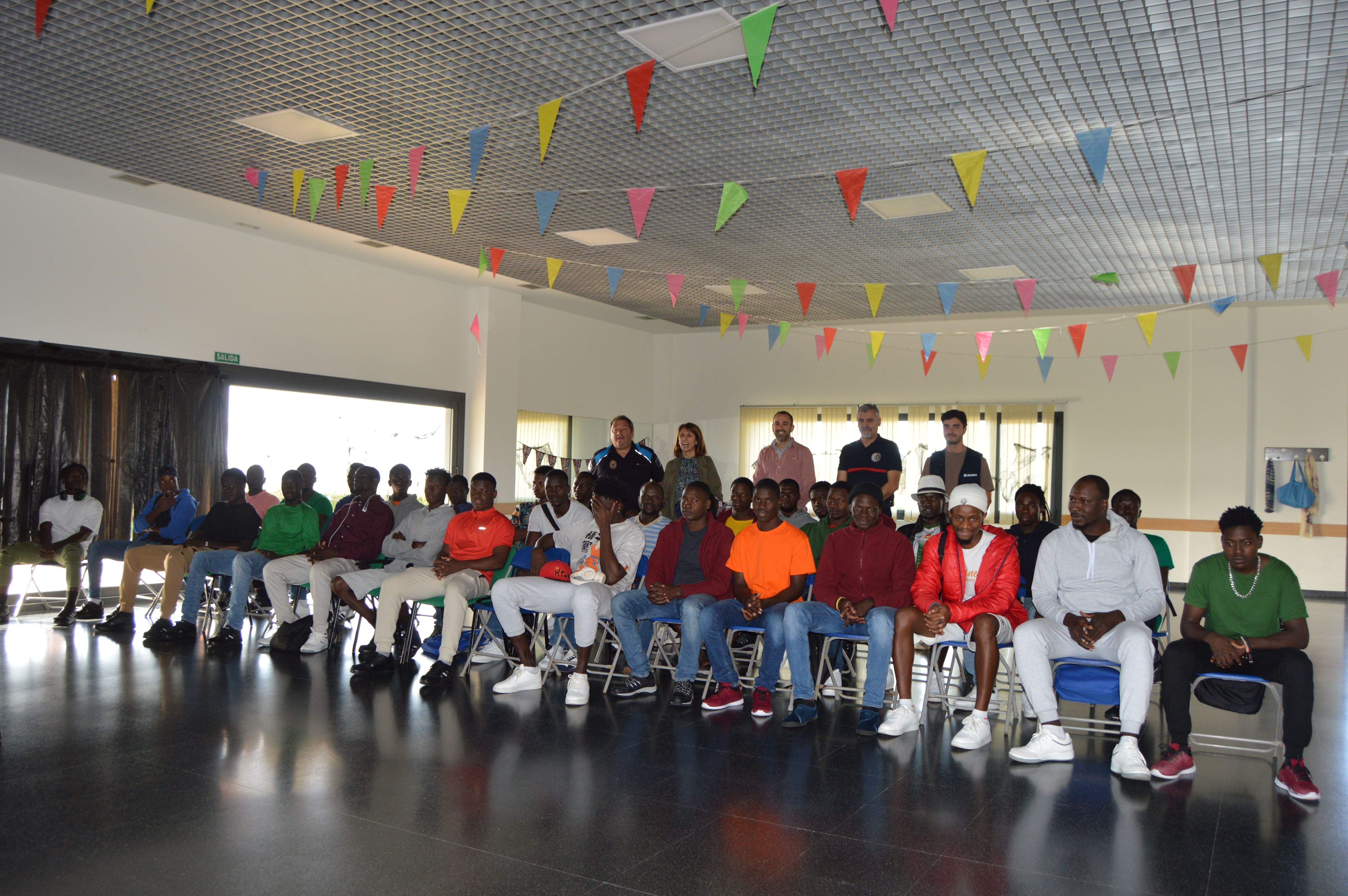 Participantes na formación en seguridade vial e primeiros auxilios