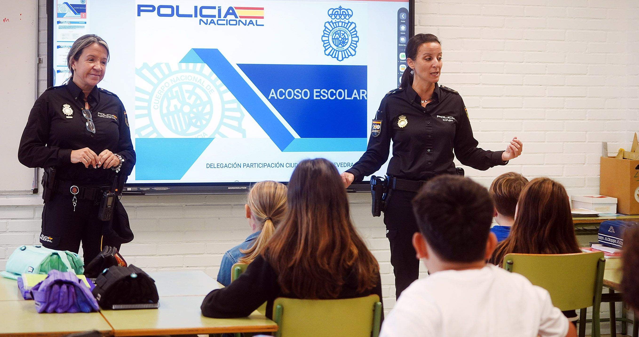 Charla de Olalla Ríos e Miriam Núñez no colexio Villaverde de Mourente