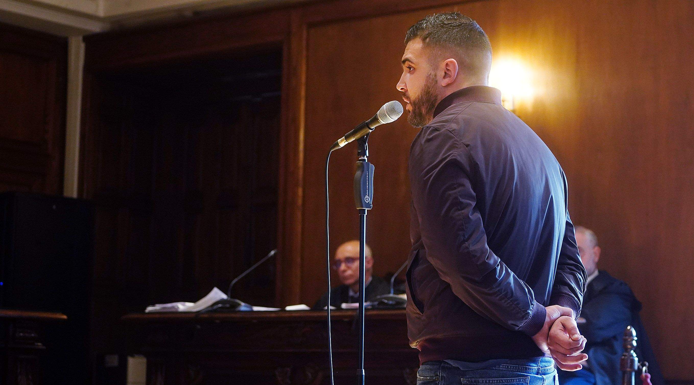 Juicio contra 'Capi', el agresor de Rajoy, por intentar matar a un periodista