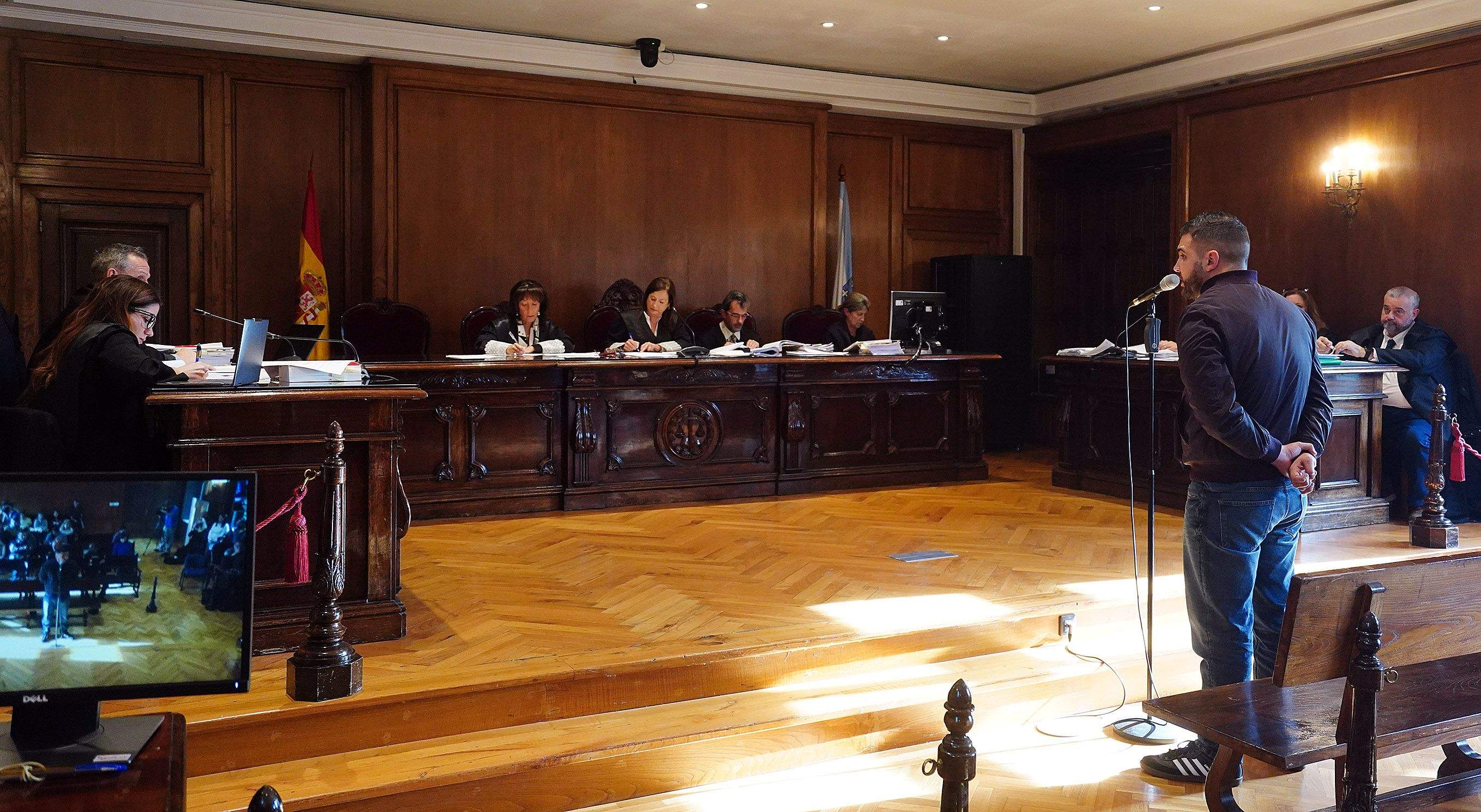 Juicio contra 'Capi', el agresor de Rajoy, por intentar matar a un periodista