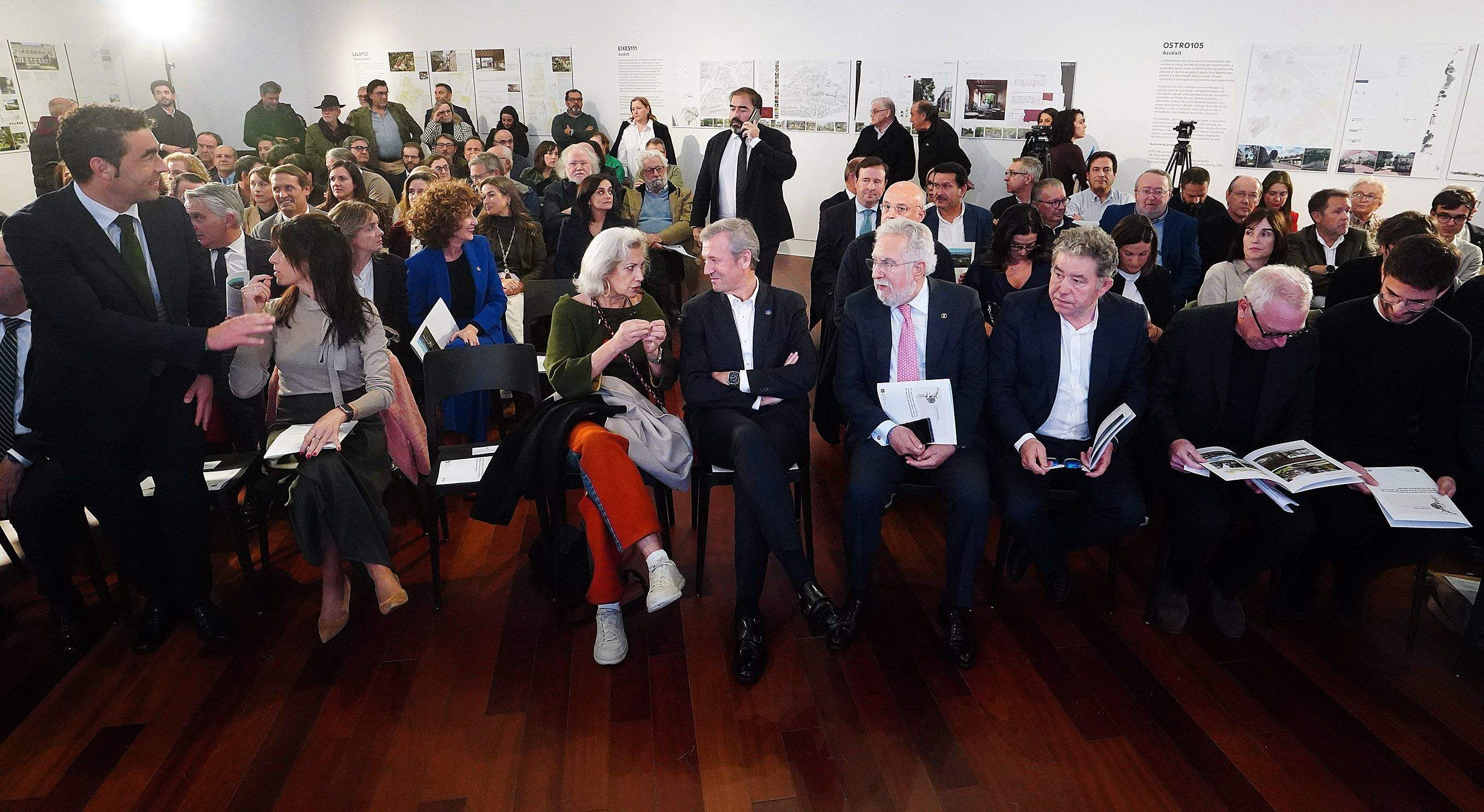 Inauguración de la exposición 'Lourizán: pasado, presente e futuro' Inauguración de la exposición 'Lourizán: pasado, presente e futuro'