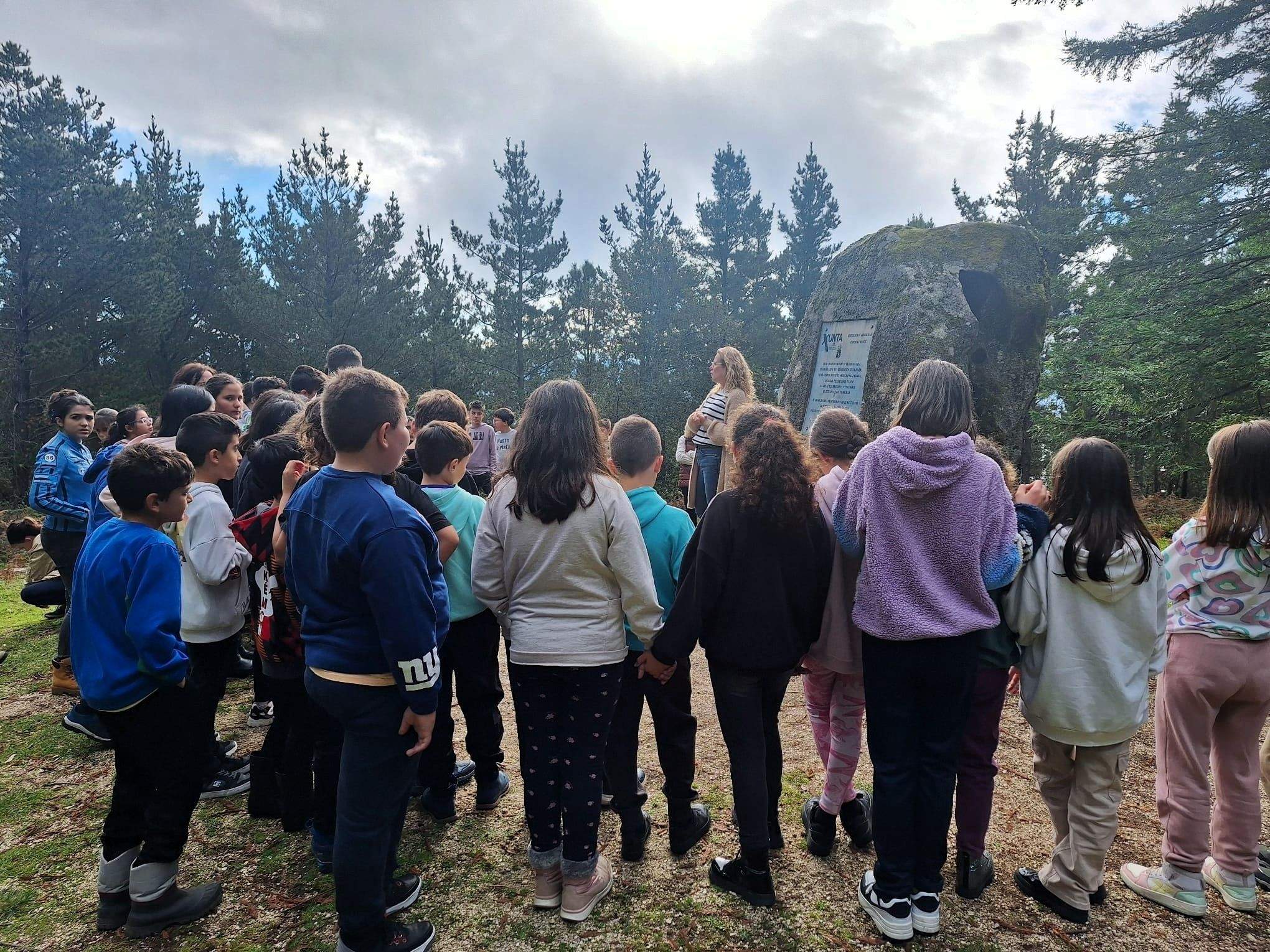 Jornada de naturaleza, historia y convivencia de escolares en el Bosque de Colón