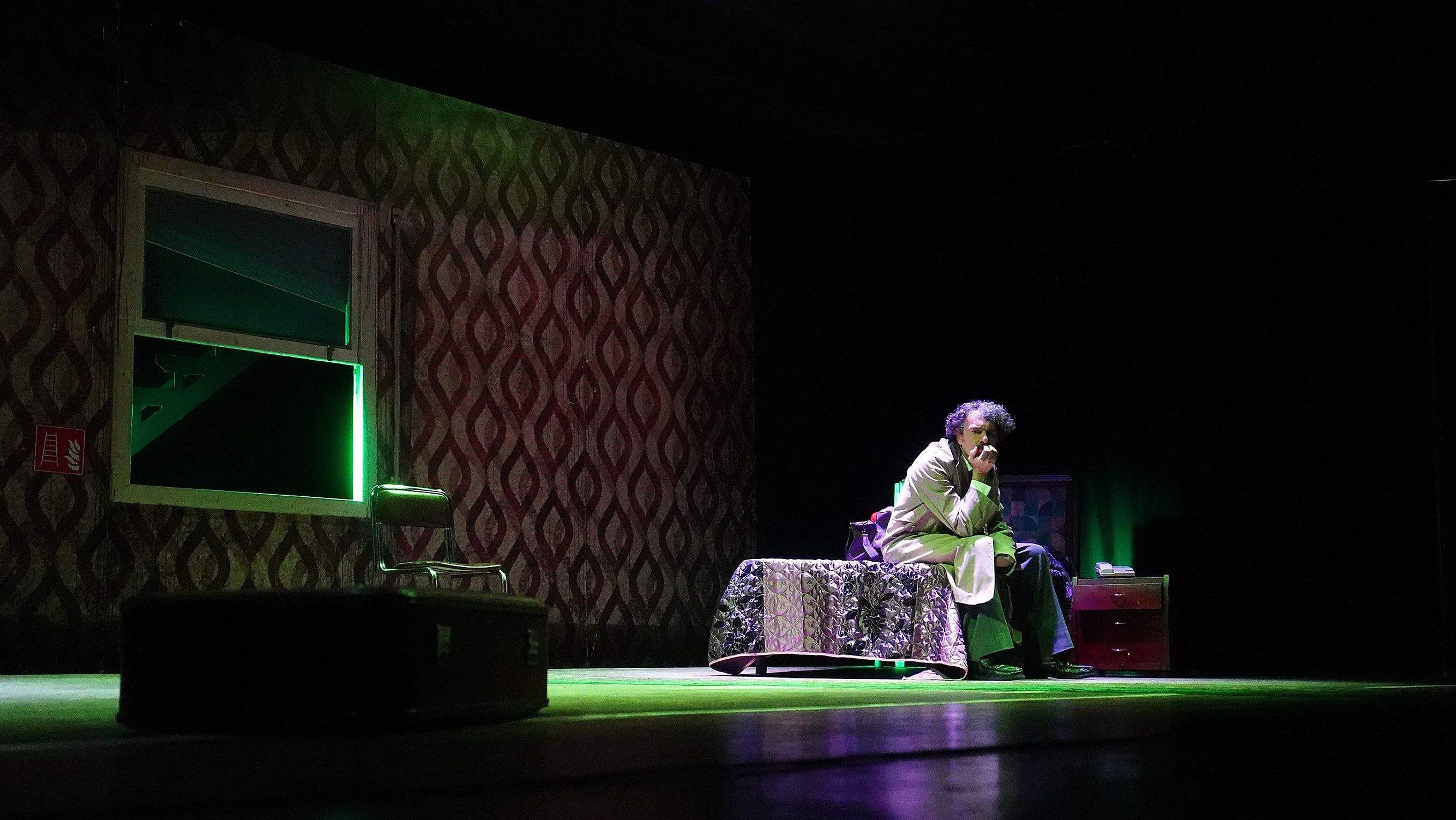 Representación de la obra "Entrega en man", de Contraproducións, en Ponteatro