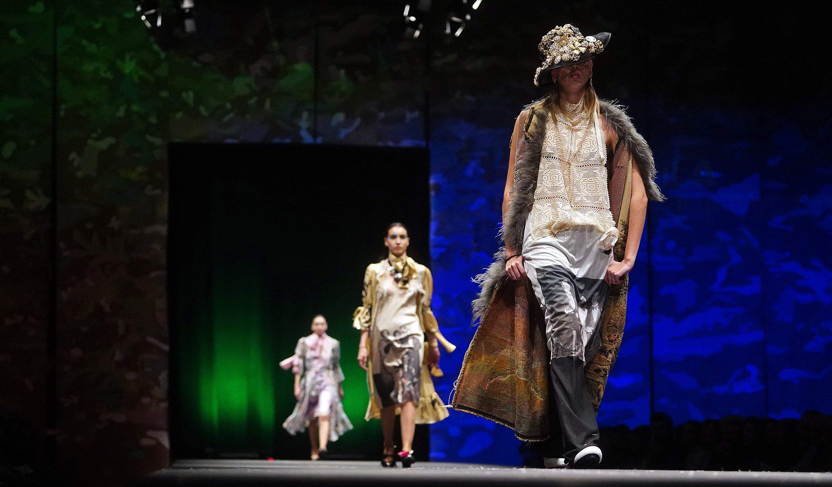 Desfile Debut 2024 Desfile Debut 2024