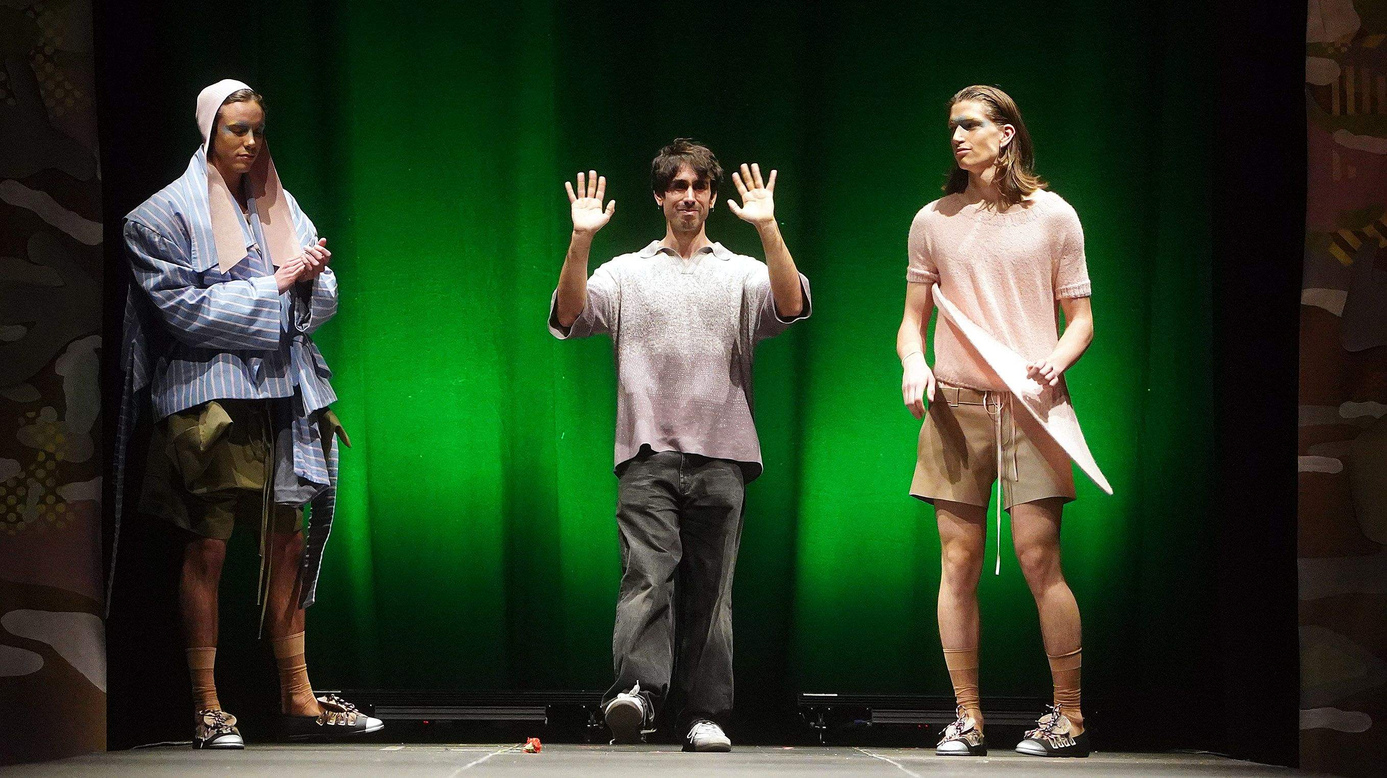 Desfile Debut 2024 Desfile Debut 2024