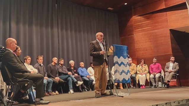 Nomeamento de Arturo Sánchez Cidrás como fillo adoptivo de Bueu Nomeamento de Arturo Sánchez Cidrás como fillo adoptivo de Bueu