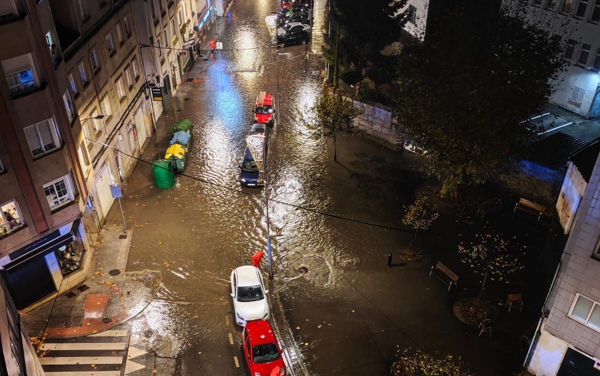 Inundación en la calle Fernando Olmedo