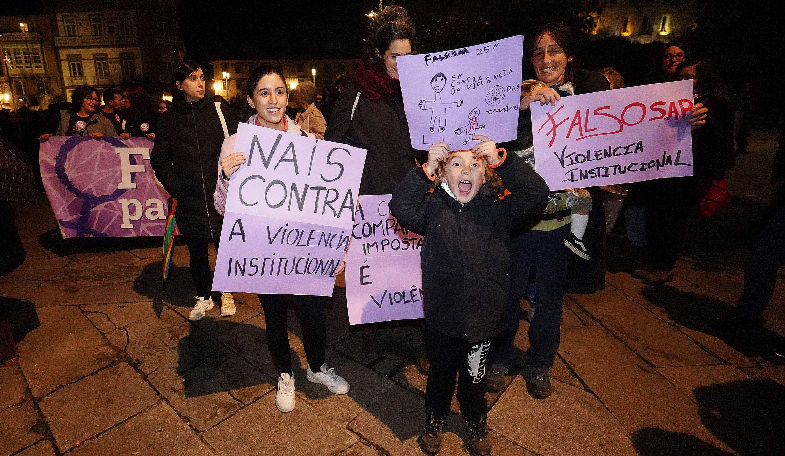 Manifestación central en Pontevedra polo 25N de 2024 Manifestación central en Pontevedra polo 25N de 2024