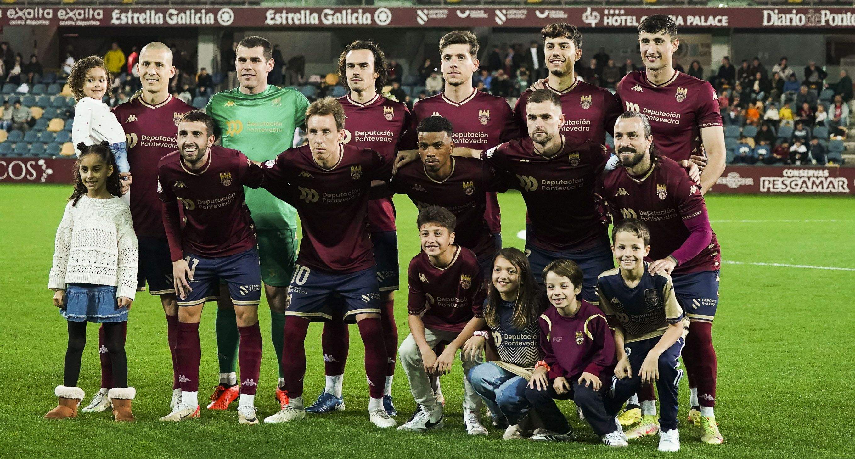 Partido entre Pontevedra CF e Salamanca CF UDS en Pasarón Partido entre Pontevedra CF e Salamanca CF UDS en Pasarón