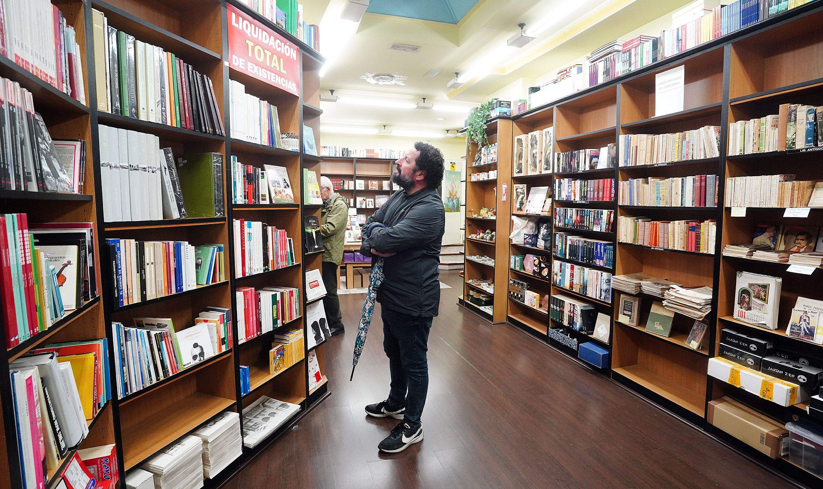 Liquidación de Librería Cao por peche Liquidación de Librería Cao por peche