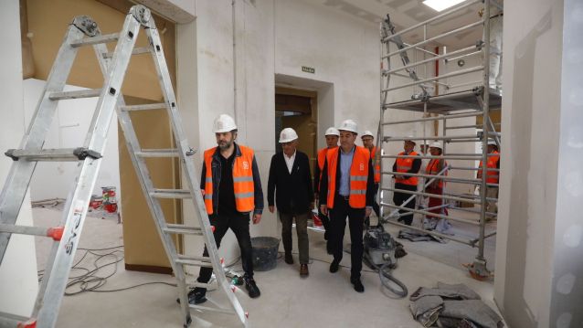 Visita do conselleiro de Educación ás obras no IES Valle Inclán de Pontevedra