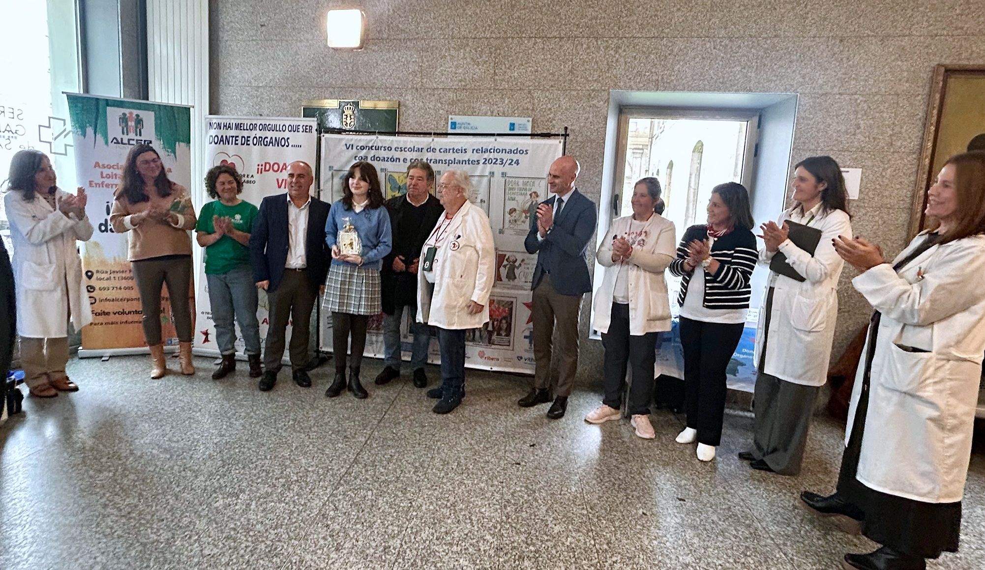 Entrega do premio do certame para promover as doazóns