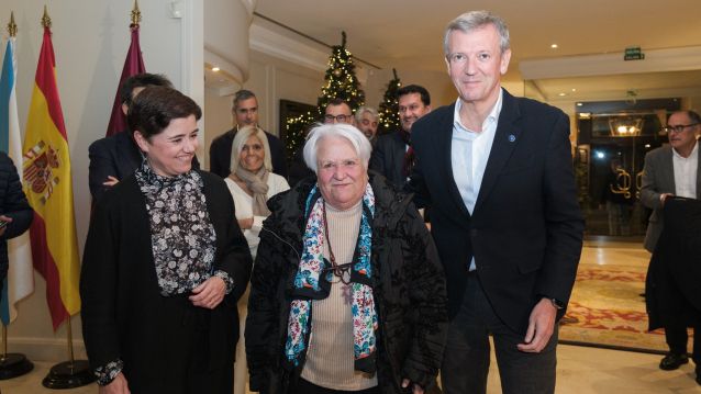 Alfonso Rueda con la familia de Javier Sánchez de Dios Alfonso Rueda con la familia de Javier Sánchez de Dios