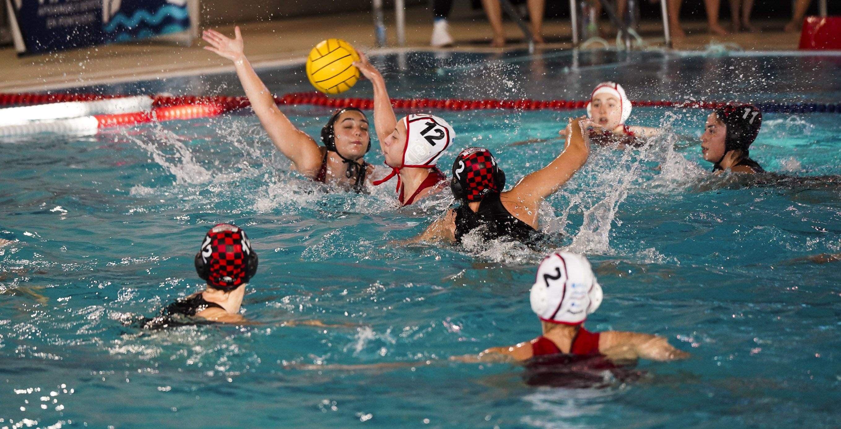 Partido entre o Waterpolo Pontevedra e o CN Vallirana en Rías do Sur Partido entre o Waterpolo Pontevedra e o CN Vallirana en Rías do Sur
