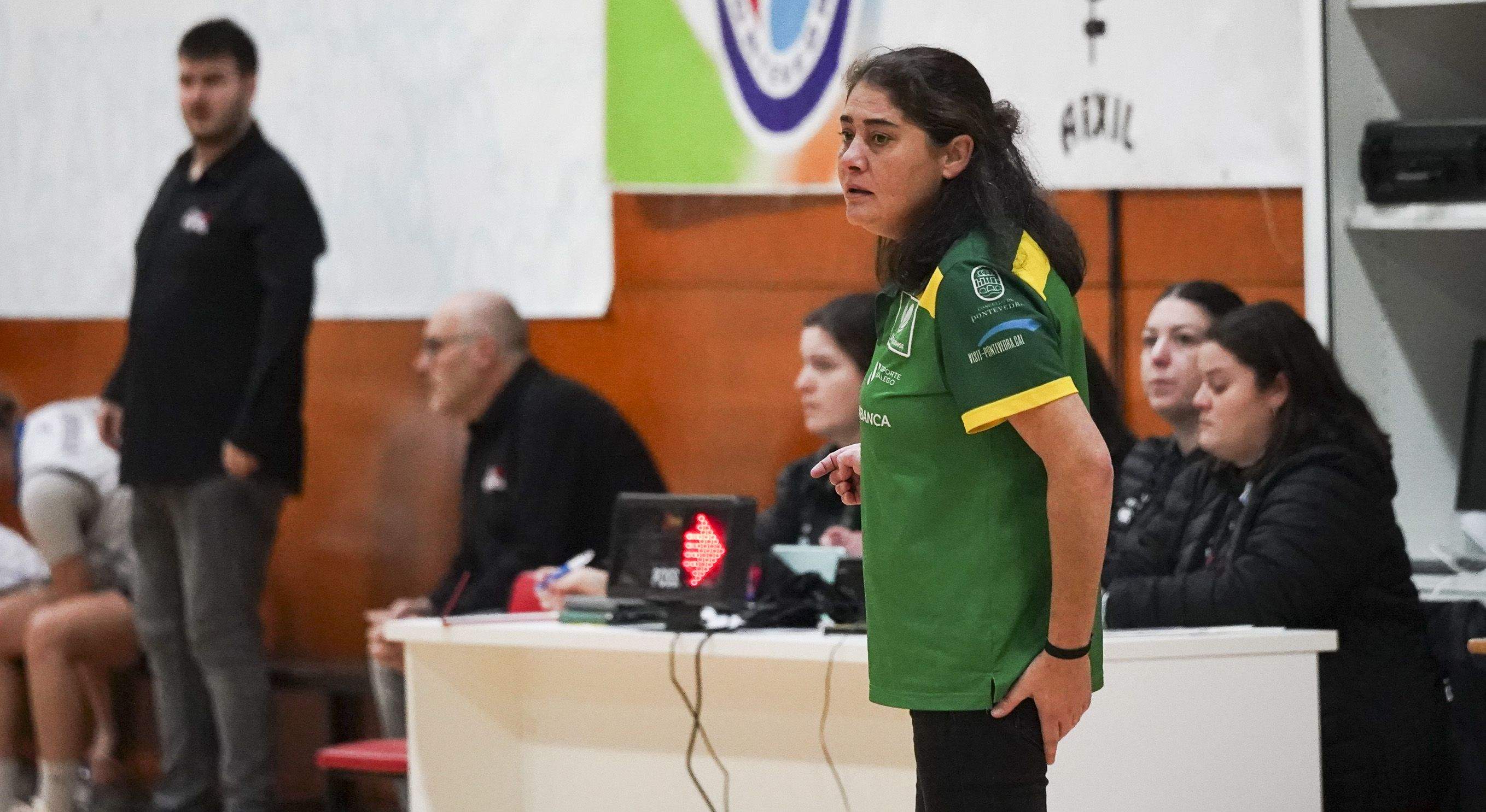 Partido entre Club Baloncesto Arxil e Domusa Teknik ISB no CGTD