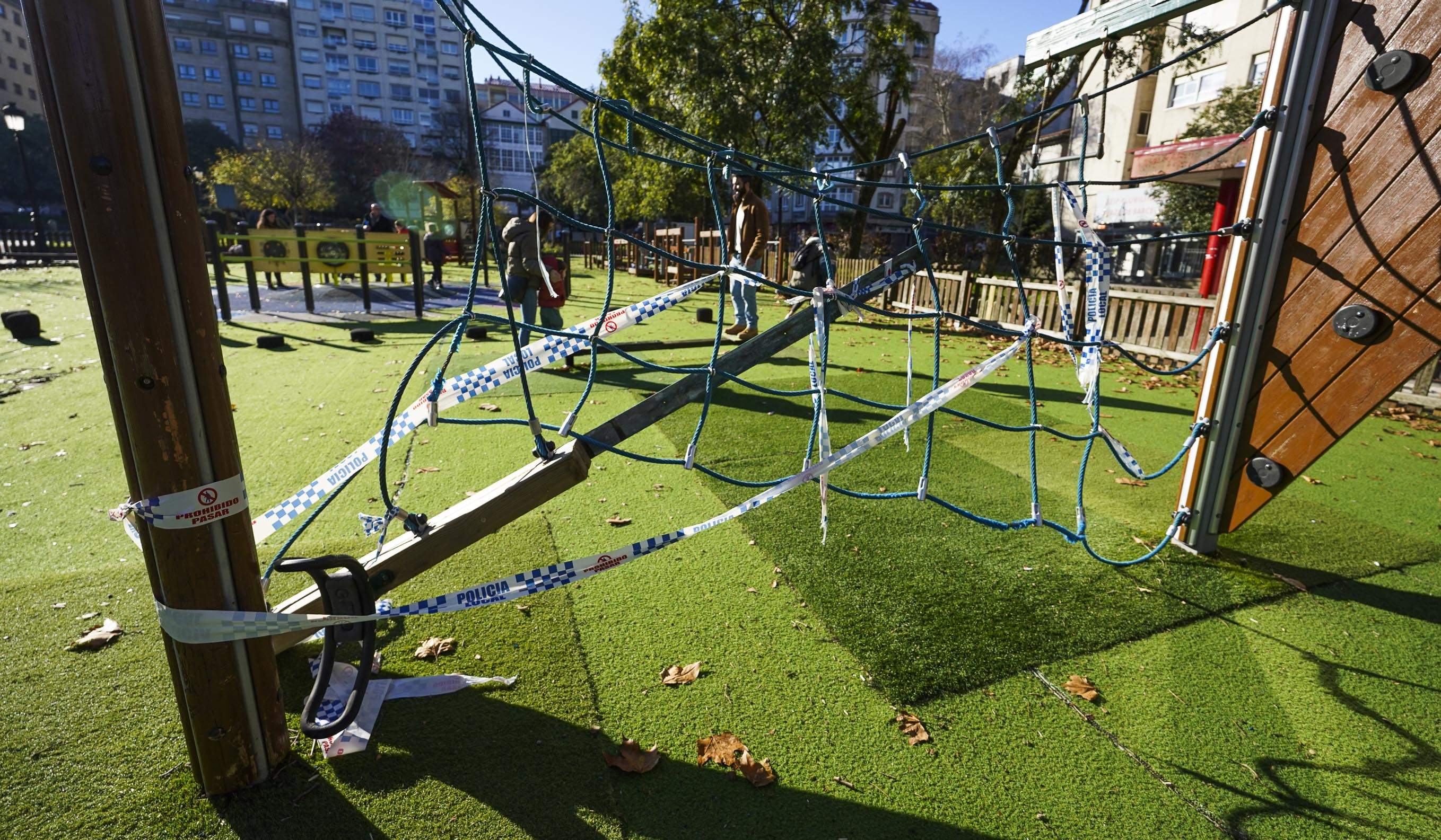 Deficiencias no parque infantil de Barcelos Deficiencias no parque infantil de Barcelos