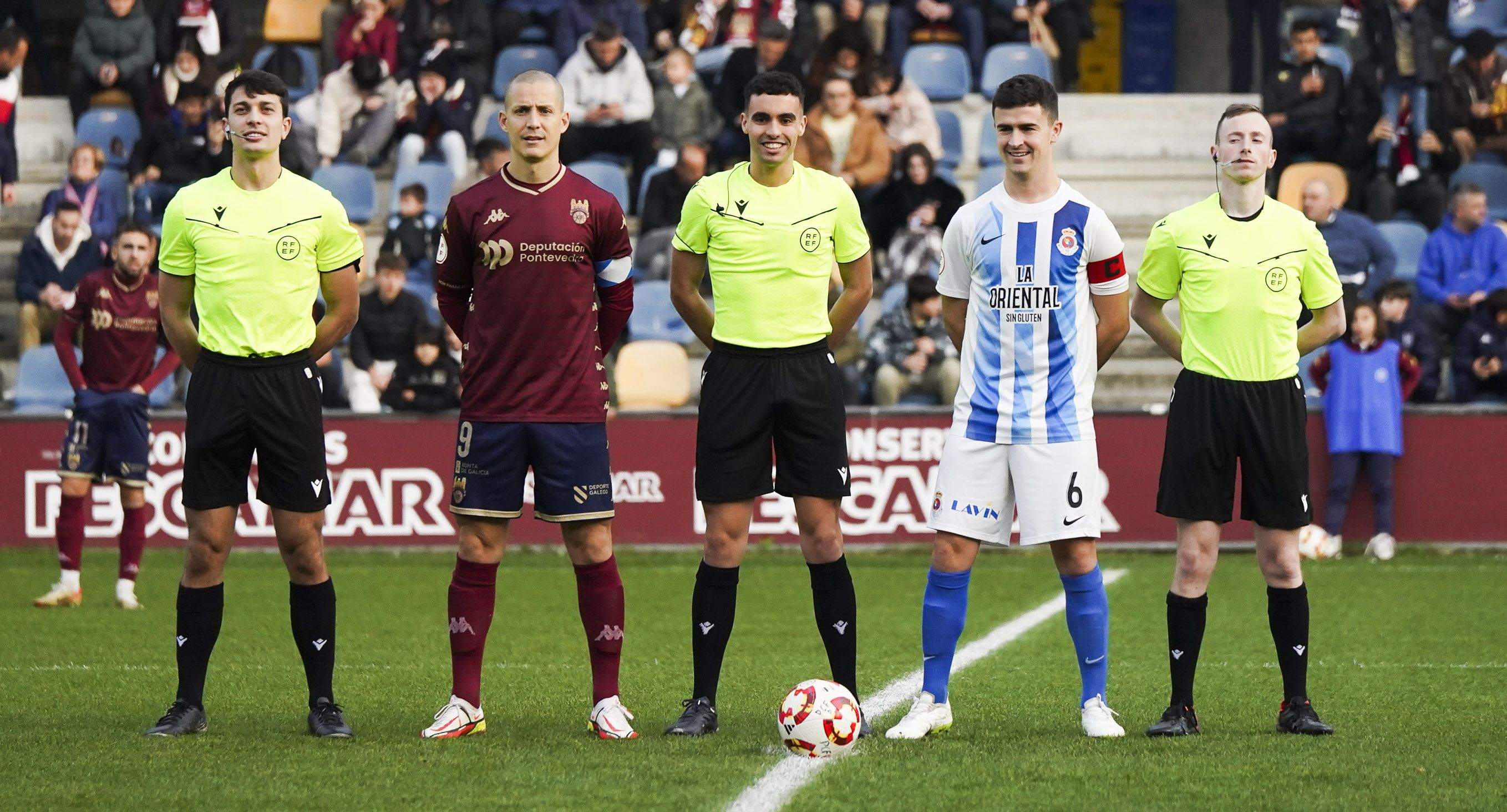Partido entre Pontevedra CF e Gimnástica de Torrelavega en Pasarón Partido entre Pontevedra CF e Gimnástica de Torrelavega en Pasarón