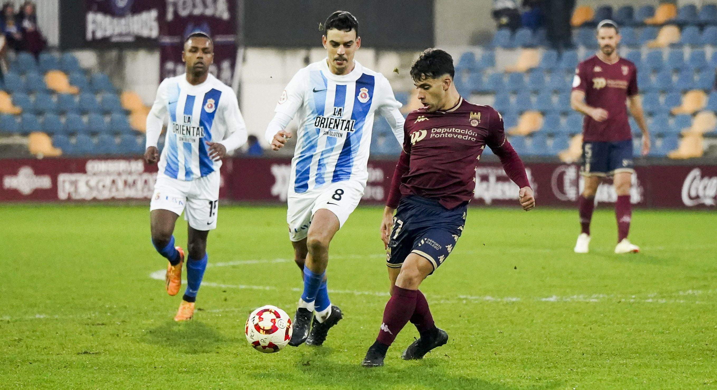 Partido entre Pontevedra CF e Gimnástica de Torrelavega en Pasarón Partido entre Pontevedra CF e Gimnástica de Torrelavega en Pasarón